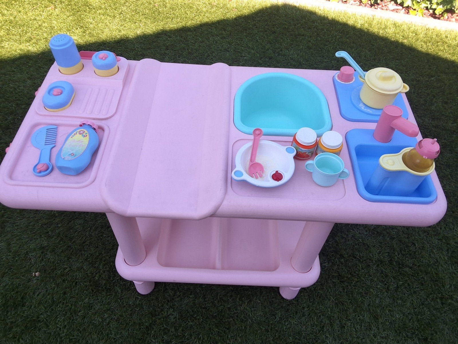 Nursery voor poppen, Enfants & Bébés, Enlèvement, Utilisé, Fille