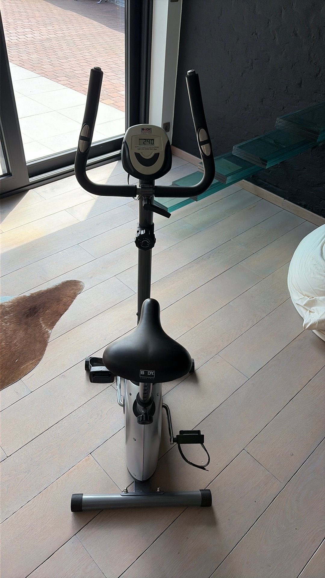 Home trainer, Ophalen, Zo goed als nieuw