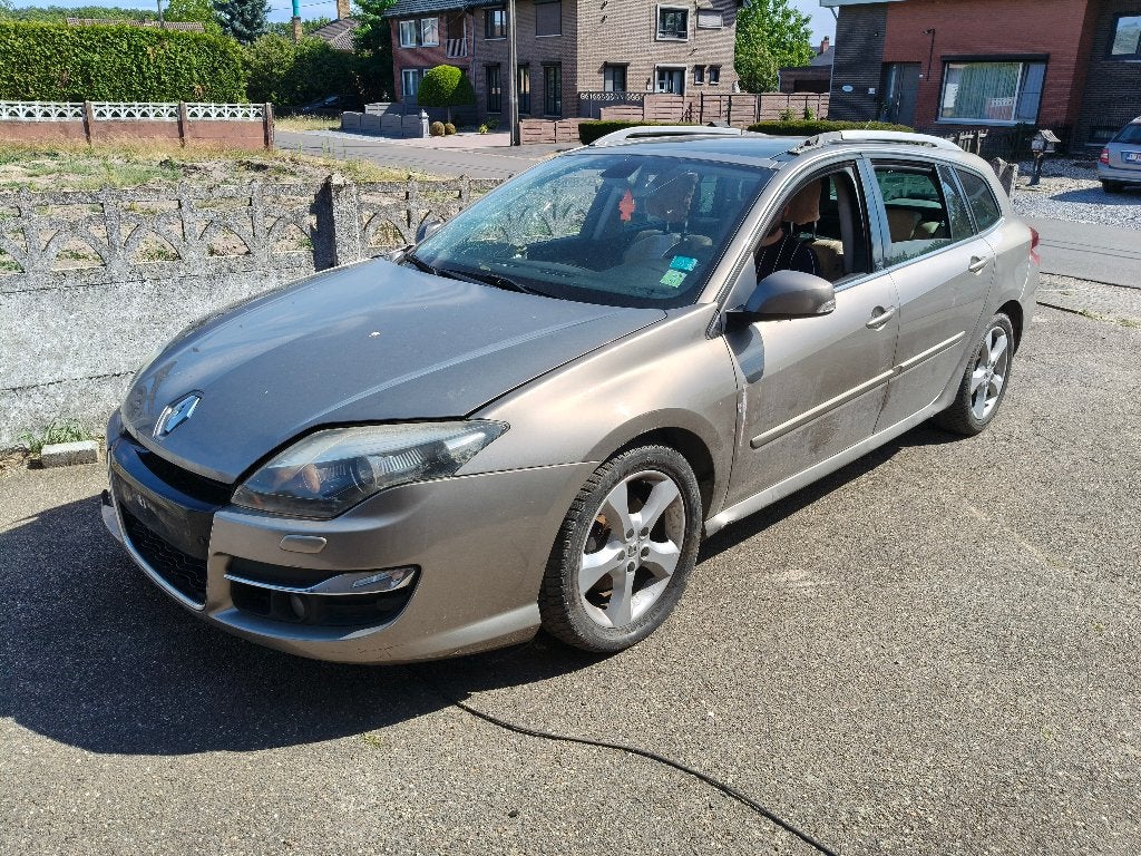 CAPOT RENAULT LAGUNA, Enlèvement, Renault, Capot moteur