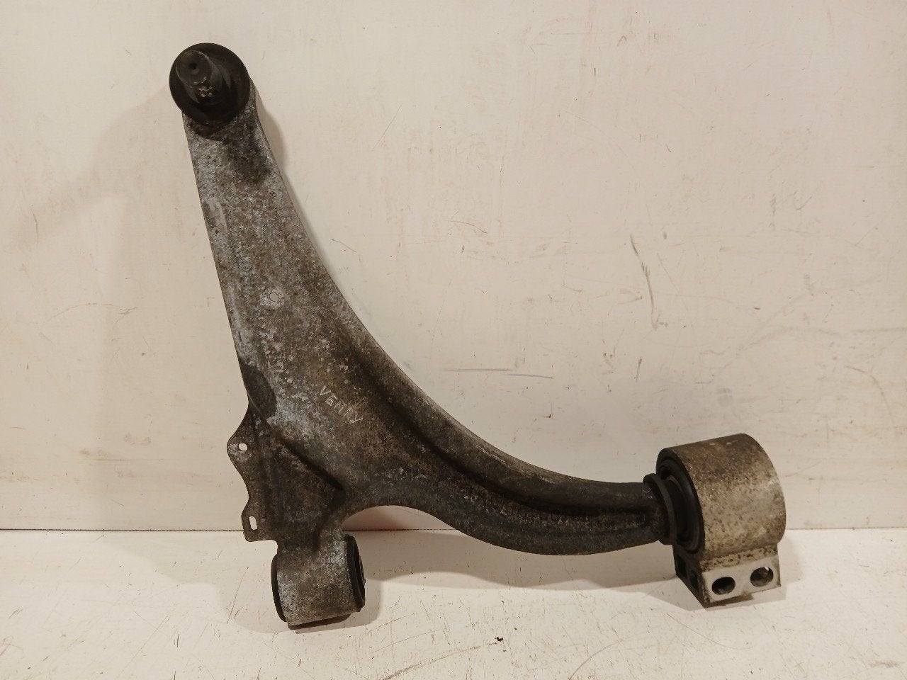 Draagarm rechts voor Opel Astra, Onderdelen@venauto.nl, Van der Ven Autorecycling B.V., Ettenseweg 76, 4706 PB Roosendaal, The Netherlands