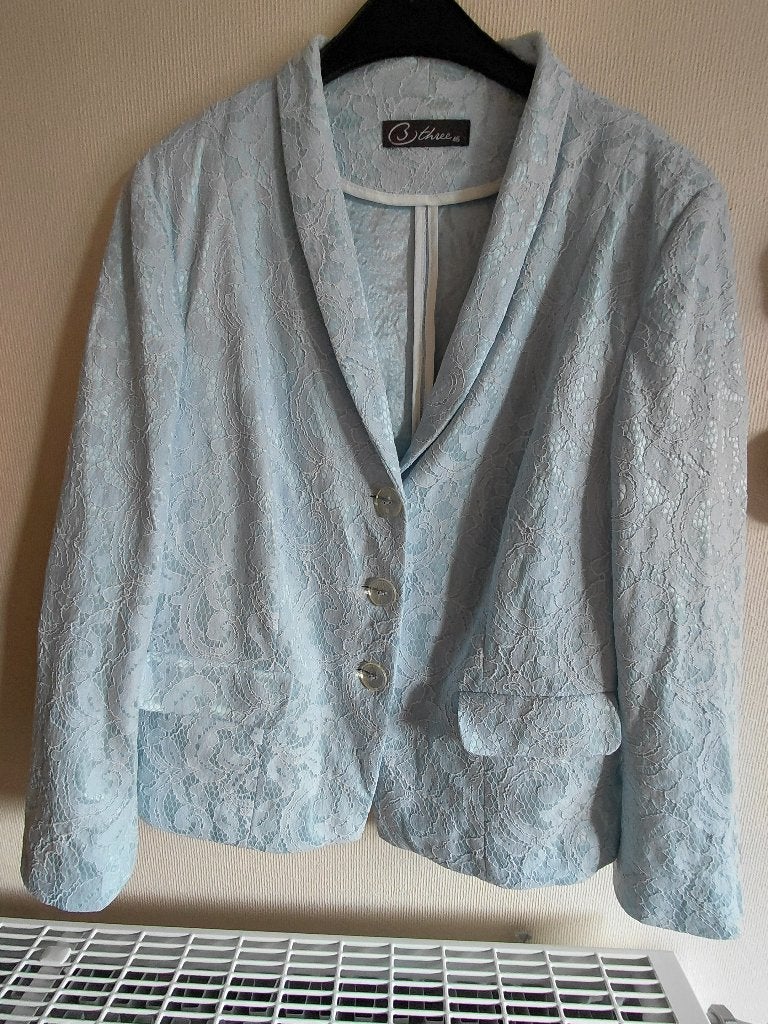Lichtblauwe kanten blazer/jasje – B Three, Blauw, Maat 46/48 (XL) of groter, Ophalen of Verzenden, Jasje