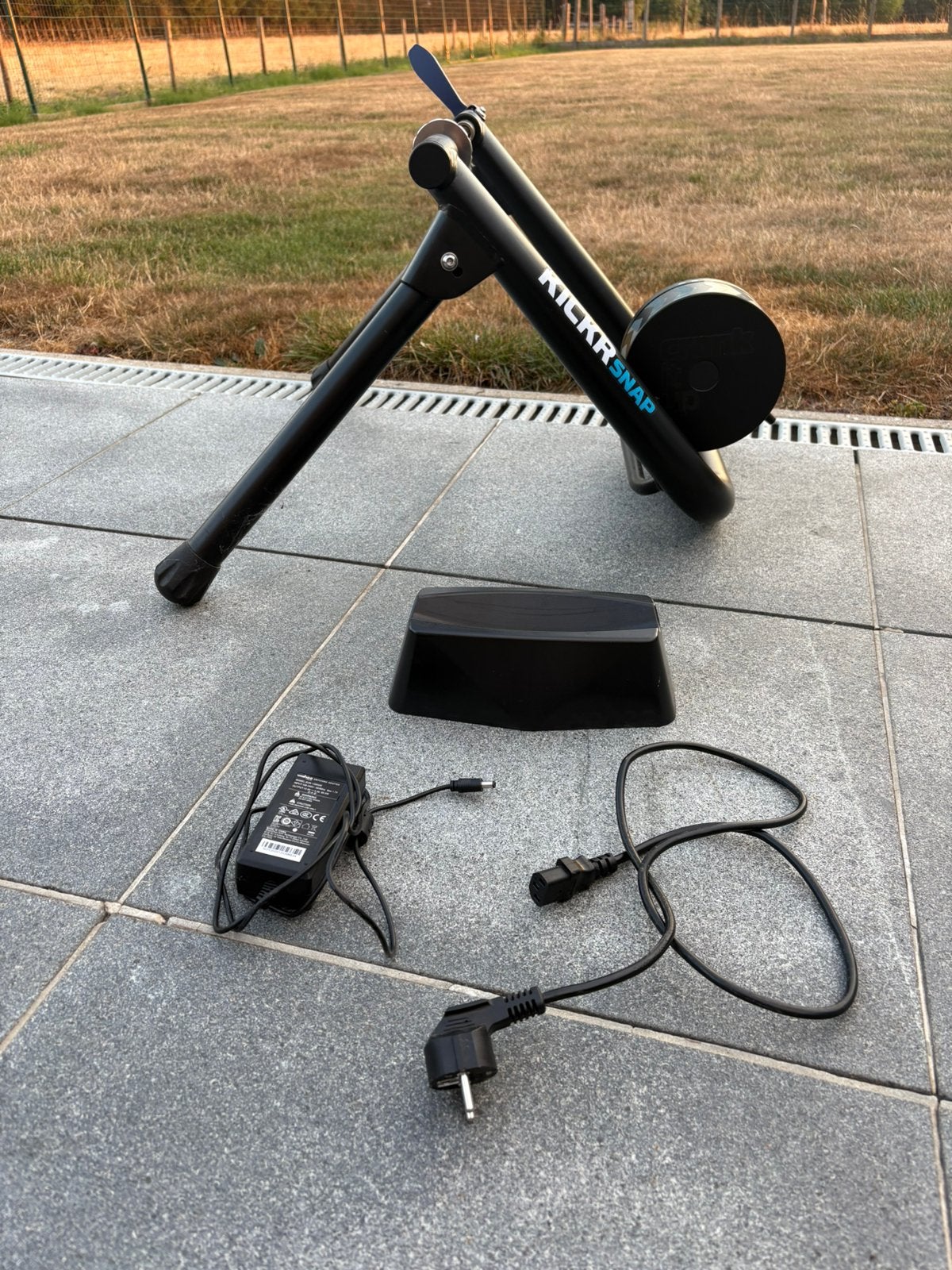 Wahoo KICKR SNAP Smart Trainer – Zo goed als nieuw, Sport en Fitness, Ophalen, Zo goed als nieuw