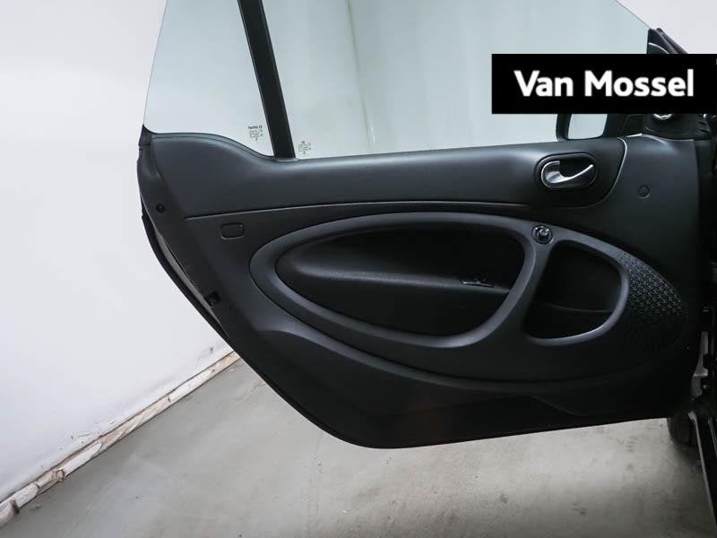 smart fortwo cabrio EQ Comfort+, Automaat, Dealer onderhouden, Gebruikt, Euro 6
