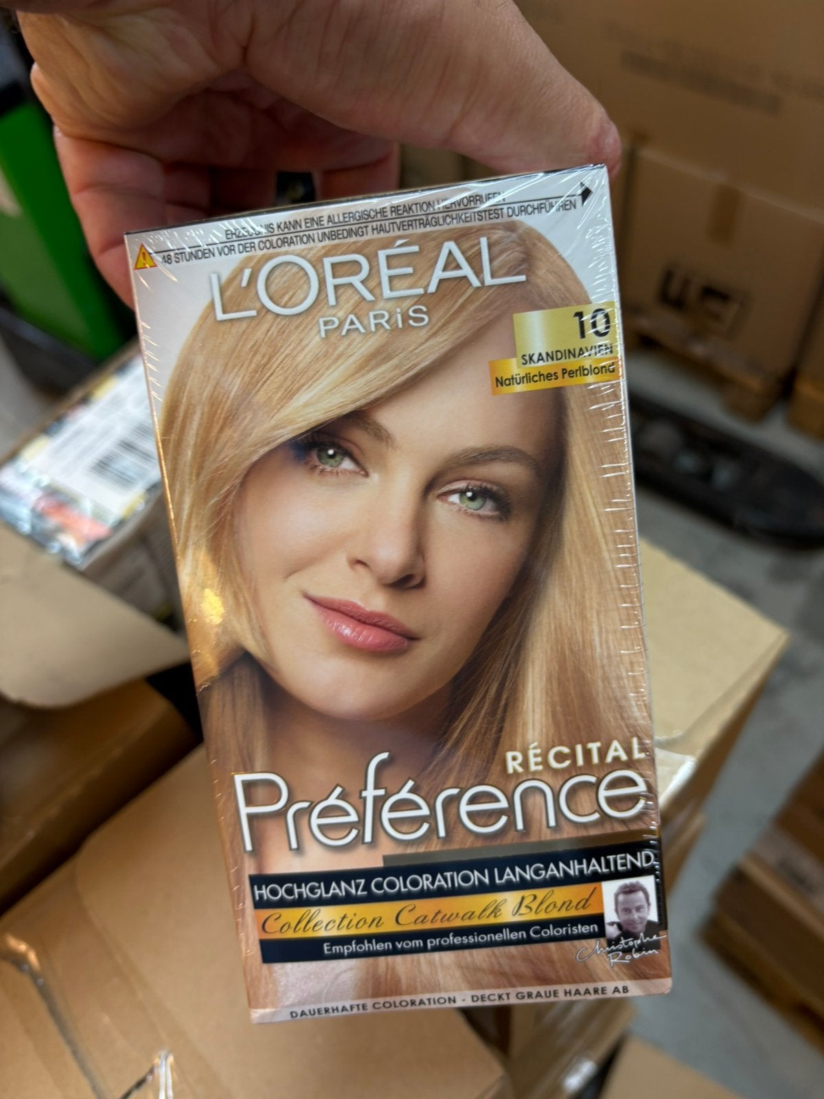 Grote partij 5000 stuks Loreal haarverf, Ophalen, Textiel
