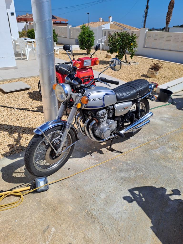 Honda cb 350 four