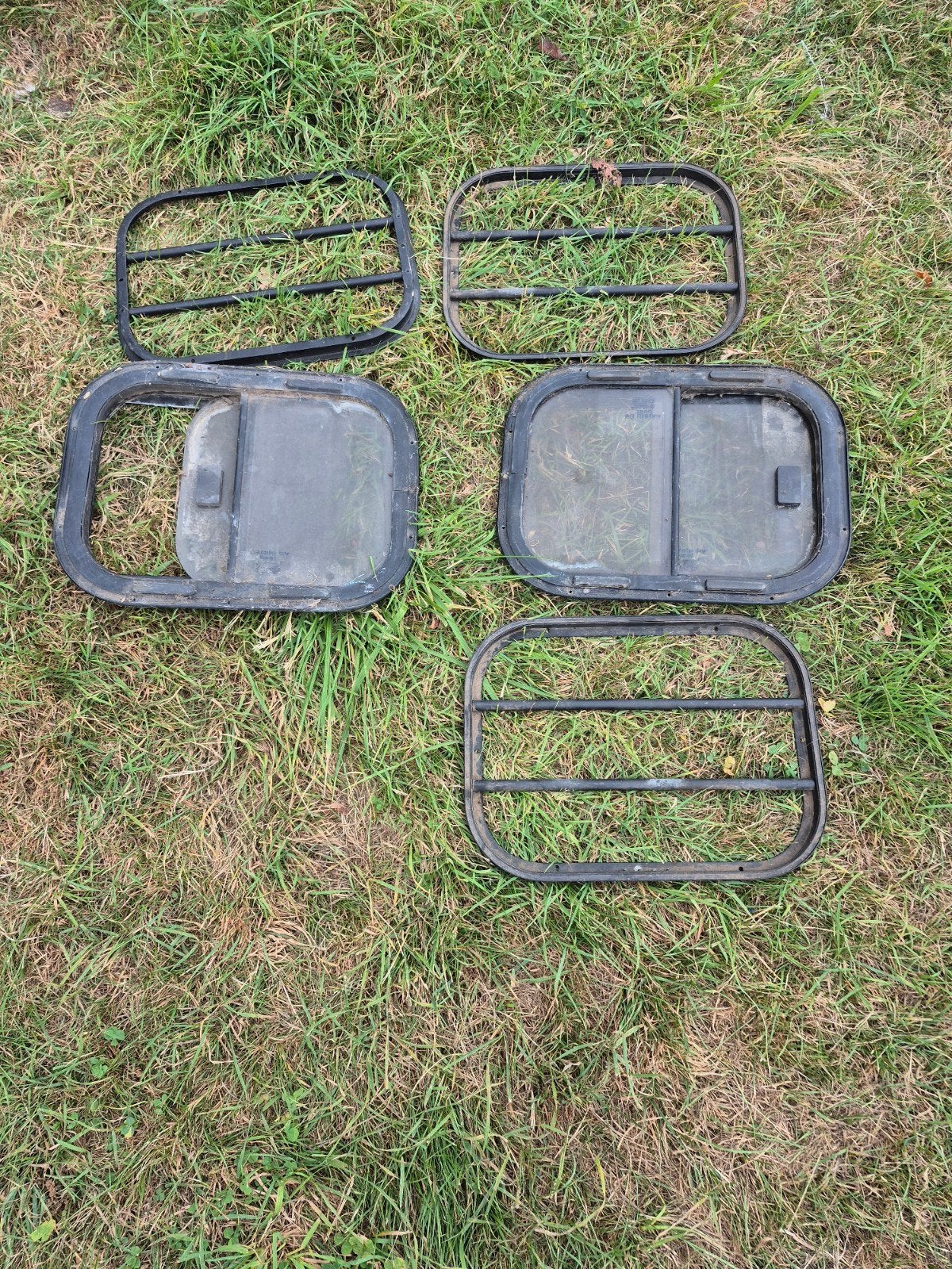 ramen voor paardencamionette, Ophalen