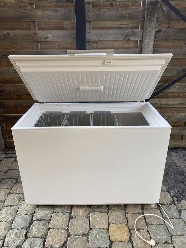 Zeer propere diepvrieskist, 261 liter, merk AEG, Elektronische apparatuur, Vriezers en Diepvrieskisten, Vrieskist, Gebruikt, Vrijstaand