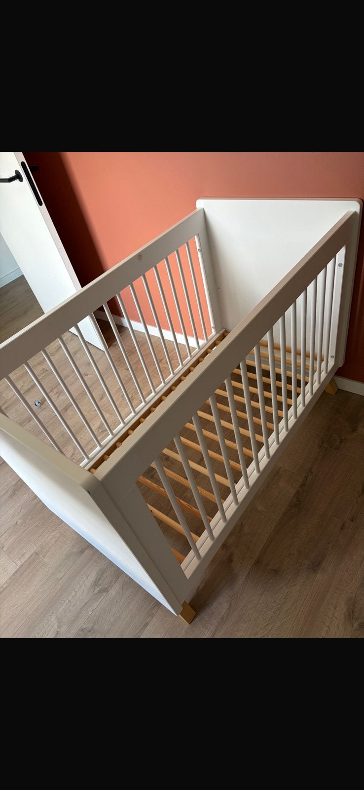 Babybed Bopita, Kinderen en Baby's, Kinderkamer | Bedden, Ophalen, Gebruikt, Lattenbodem