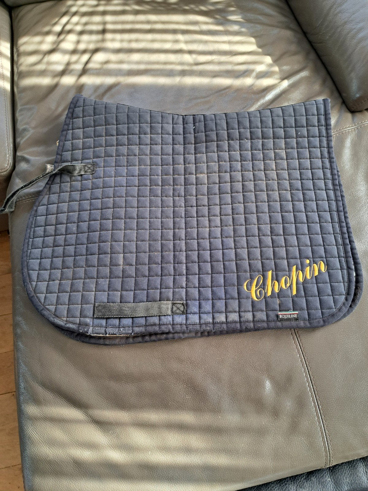 blauwe dressuur onderlegger,koopje!!!, Full (L), Tapis de dressage, Bleu, Enlèvement ou Envoi