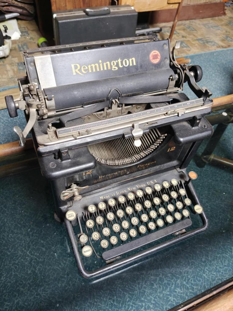 Machine a écrire Remington, Enlèvement