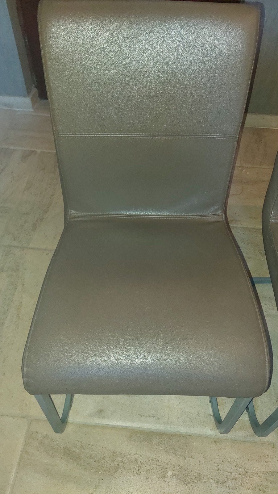 4 keukenstoelen in perfecte staat, Huis en Inrichting, Stoelen, Ophalen, Bruin, Leer, Zo goed als nieuw