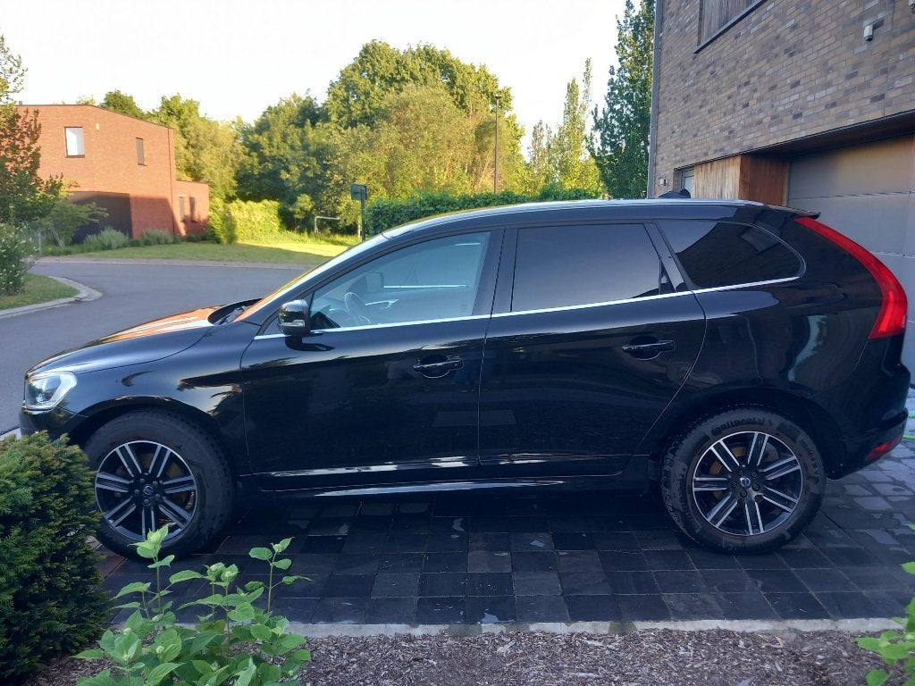 Volvo XC 60, Autos, Volvo, Particulier, XC60, ABS, Airbags, Air conditionné, Alarme, Climatisation automatique, Bluetooth, Ordinateur de bord