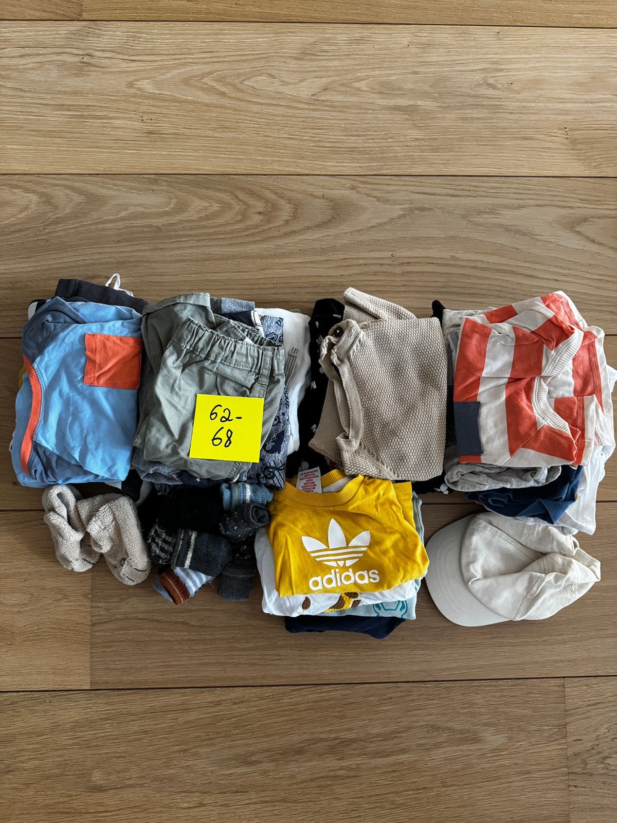Pakket jongenskledij 62-68 zomer, Ophalen, Zo goed als nieuw