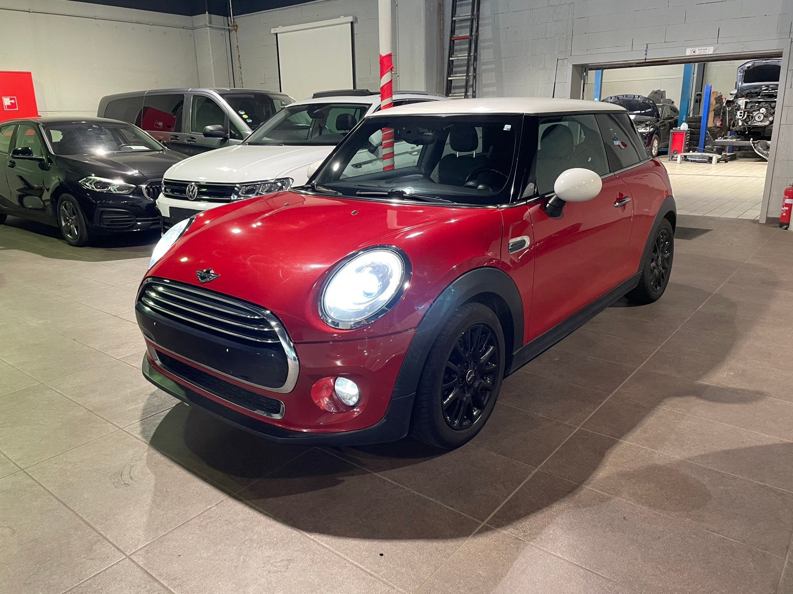 Mini Cooper, Auto's, 4 zetels, Euro 6, LED verlichting, Handgeschakeld
