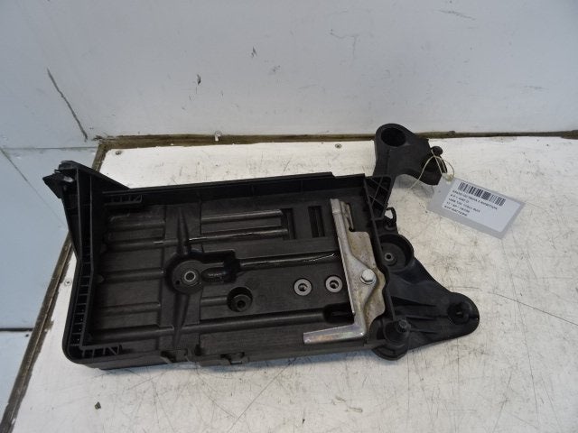 SUPPORT DE BATTERIE Skoda Octavia Combi (5EAC), Utilisé, Skoda