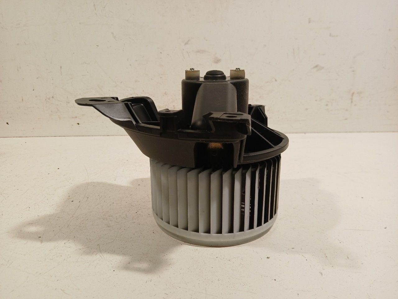 Kachel ventilator motor Opel Corsa, Auto-onderdelen, Onderdelen@venauto.nl, Van der Ven Autorecycling B.V., Gebruikt, Ettenseweg 76, 4706 PB Roosendaal, The Netherlands