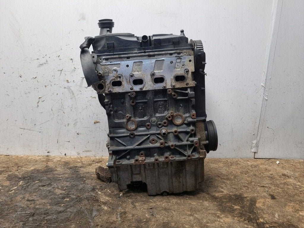 Moteur CAAE Nu TRANSPORTER CALIFORNIA VW MULTIVAN, Verzenden, Gebruikt, Overige automerken