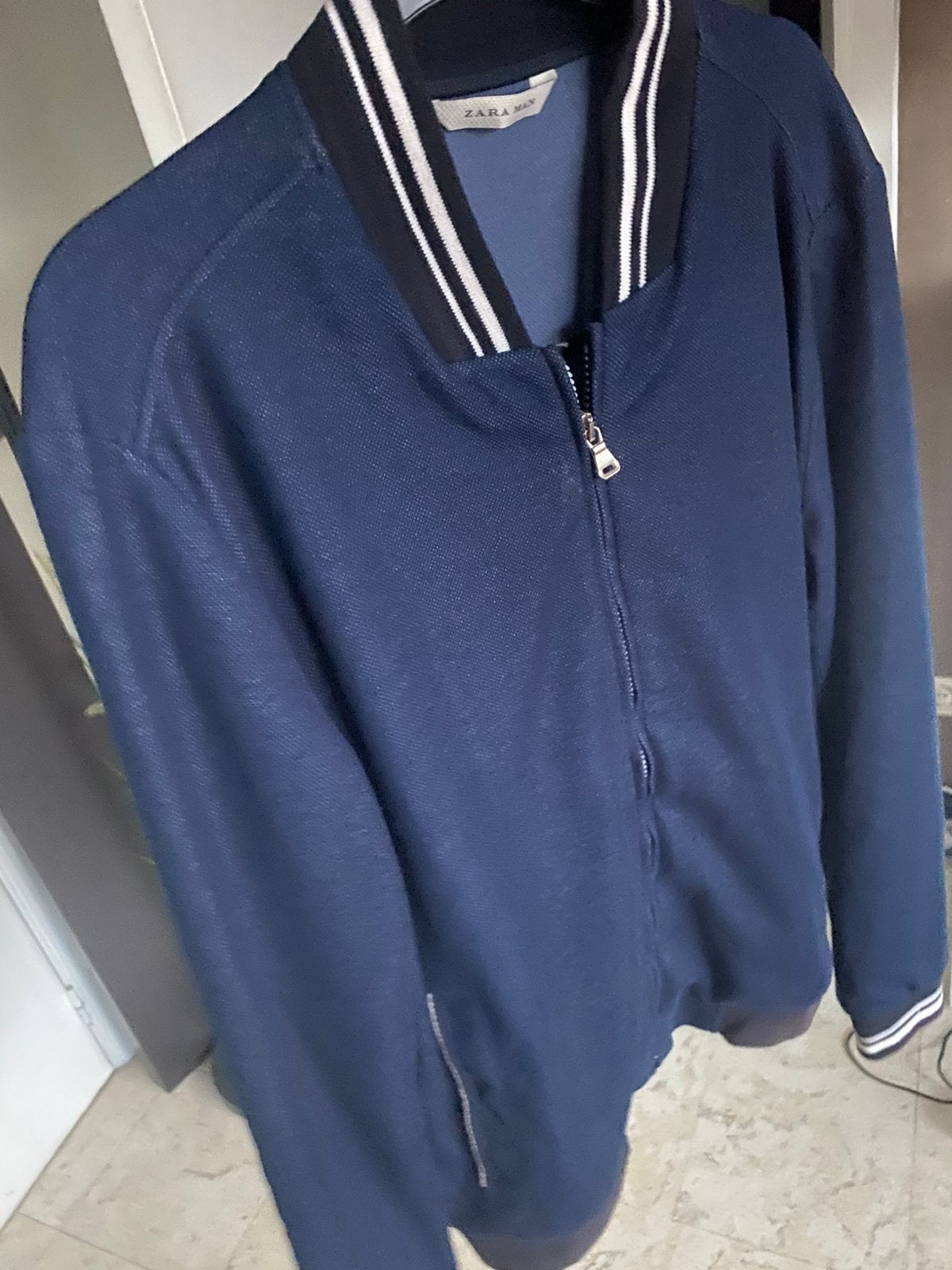 Heren vest jas Zara men, Kleding | Heren, Jassen | Winter, Ophalen of Verzenden, Zo goed als nieuw, Maat 52/54 (L)