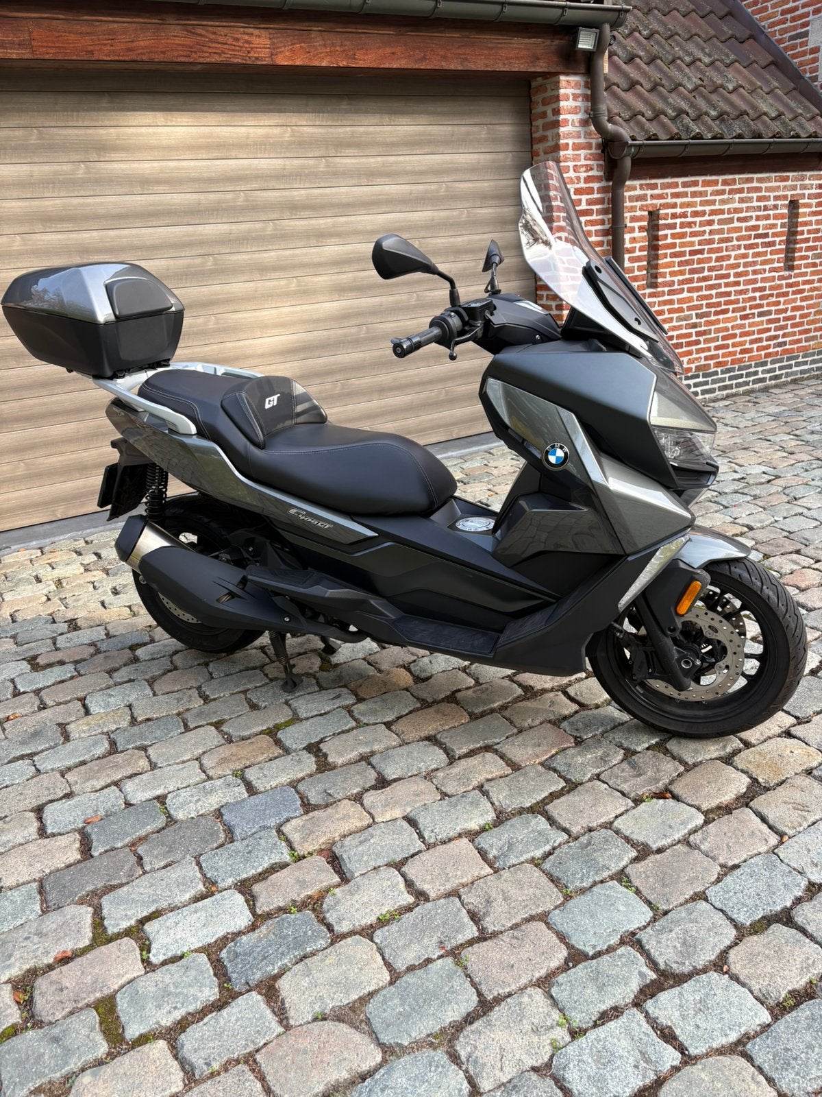 C400gt full option euro 5, Motos, Scooter, Particulier