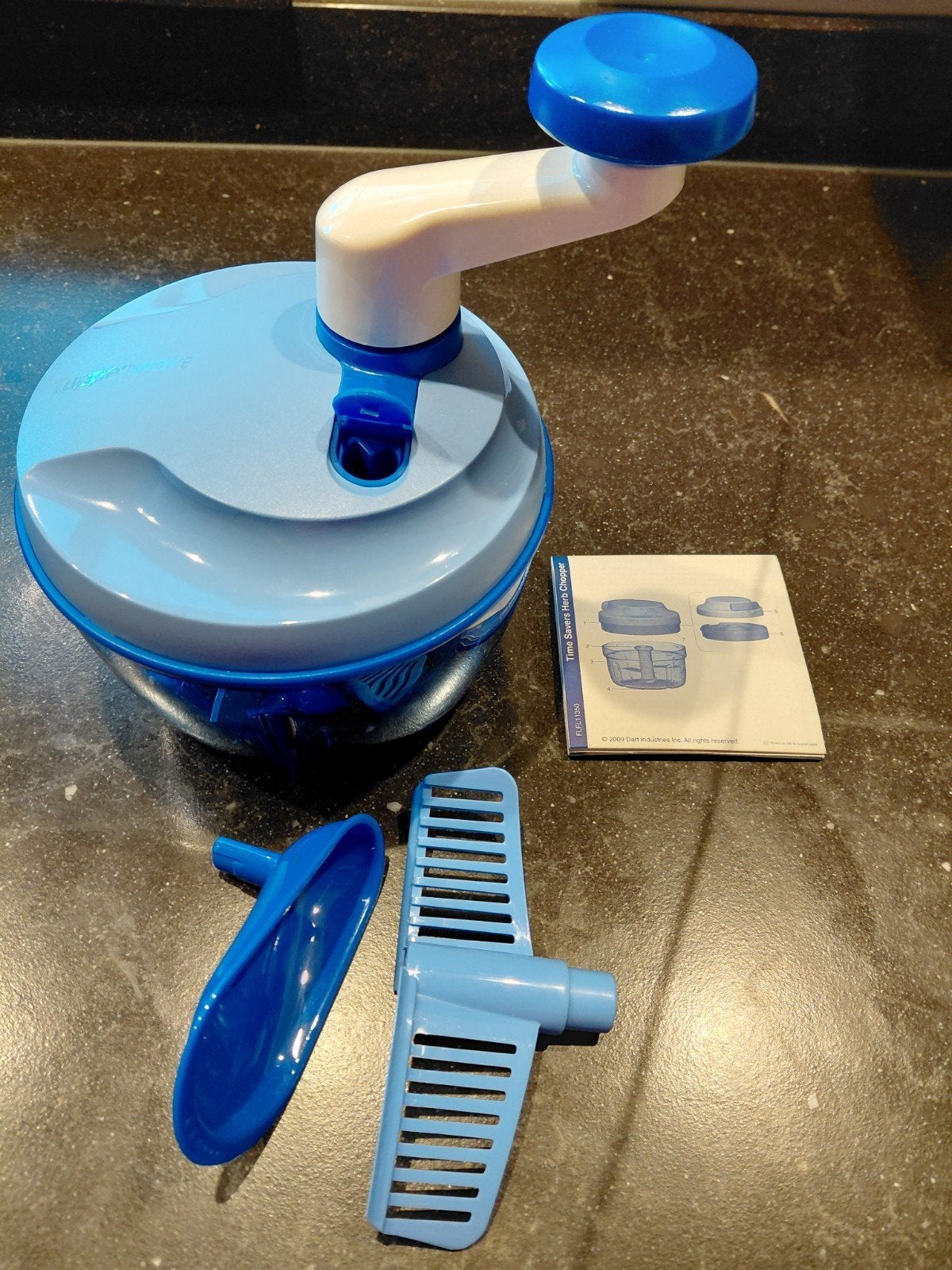 Tupperware kruidenhakmolen, Huis en Inrichting, Keuken | Tupperware, Ophalen of Verzenden, Zo goed als nieuw, Blauw, Overige typen