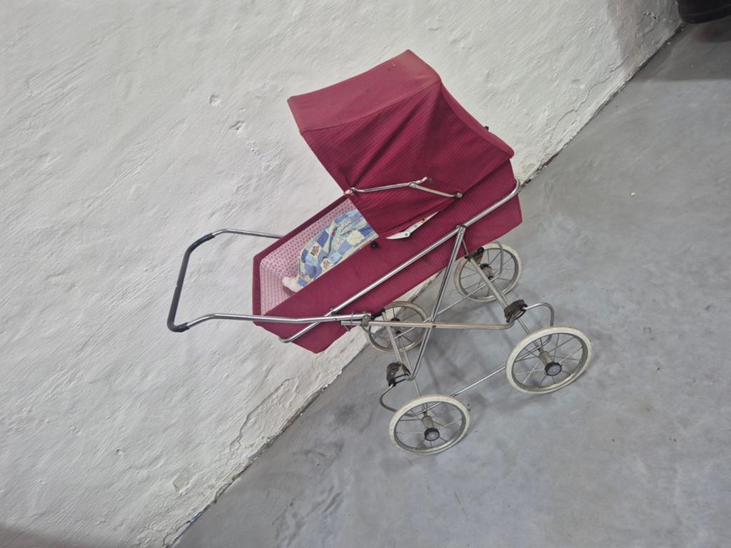 Poppenwagen, Antiek en Kunst, Ophalen of Verzenden