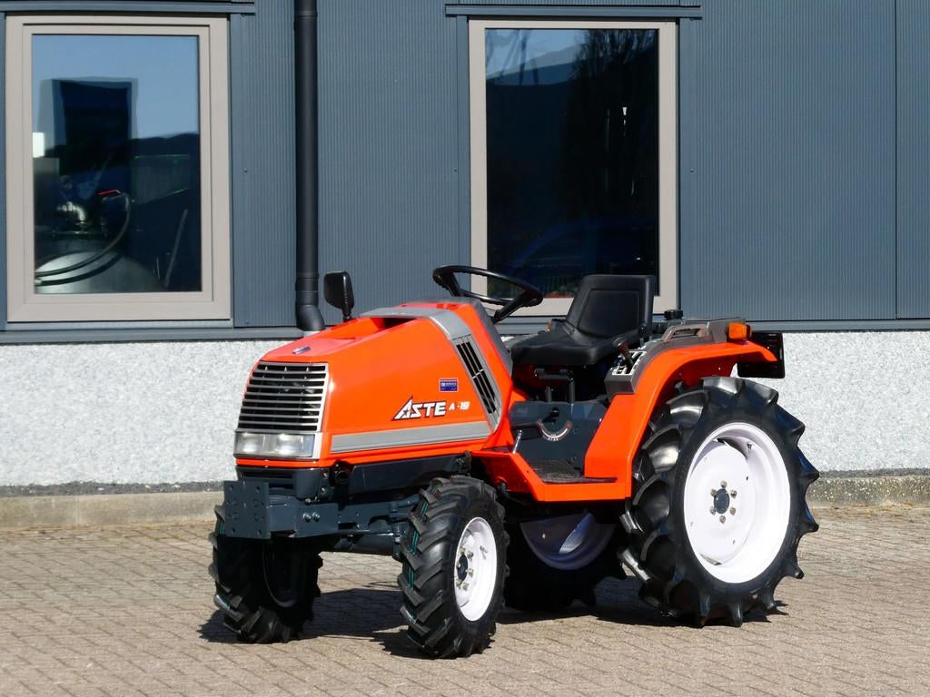Kubota Aste A-19 4wd / 1321 Draaiuren / Zijschakeling, Zakelijke goederen, Landbouw | Tractoren, Overige merken, Gebruikt, De Maalstroom 3
8255 RN  Swifterbant