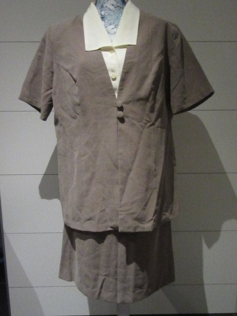 Vintage dames set - blouse + rok - Maat 44, Kleding | Dames, Ophalen of Verzenden, Gedragen, Maat 42/44 (L), Overige kleuren