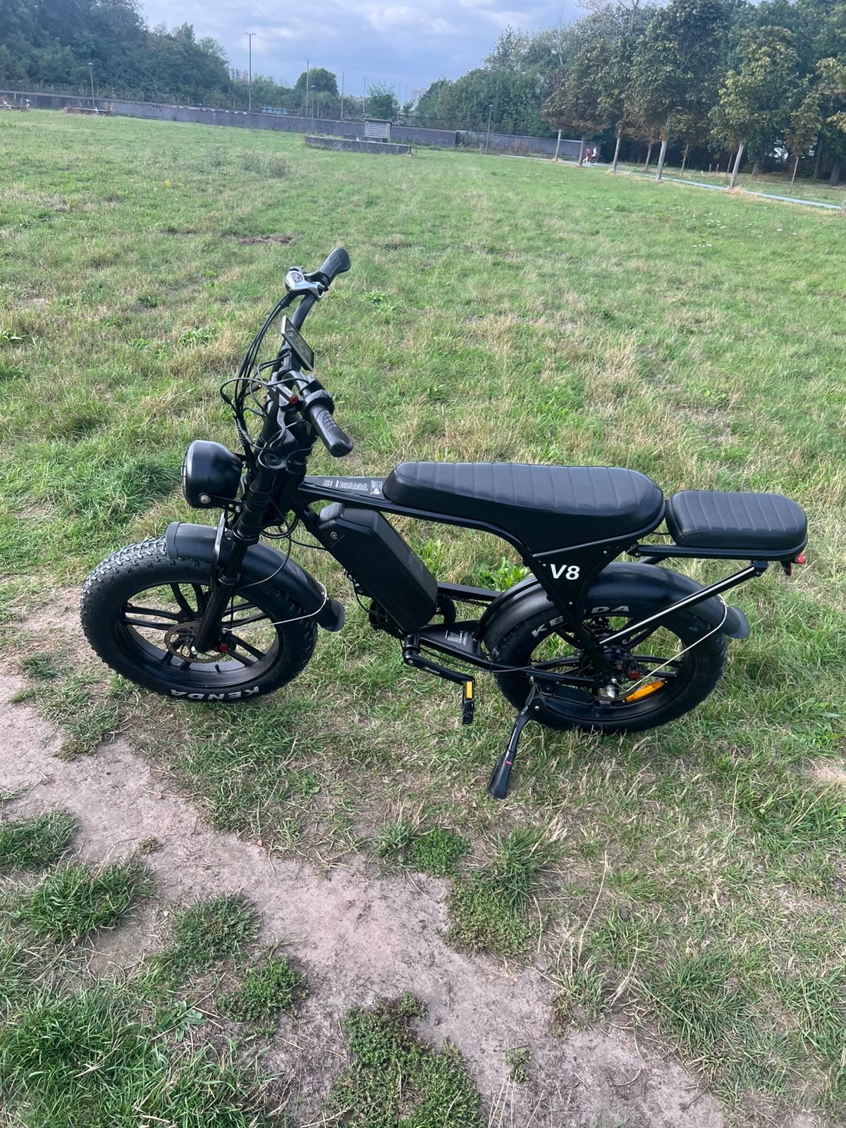 Fatbike v8 werkt perfect, Fietsen en Brommers, Ophalen, Zo goed als nieuw