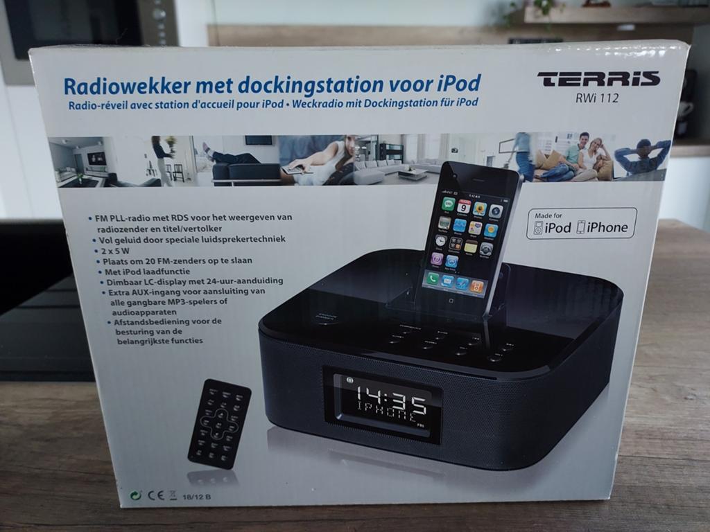 Radiowekker met dockingstation voor IPOD  & IPHONE, Ophalen