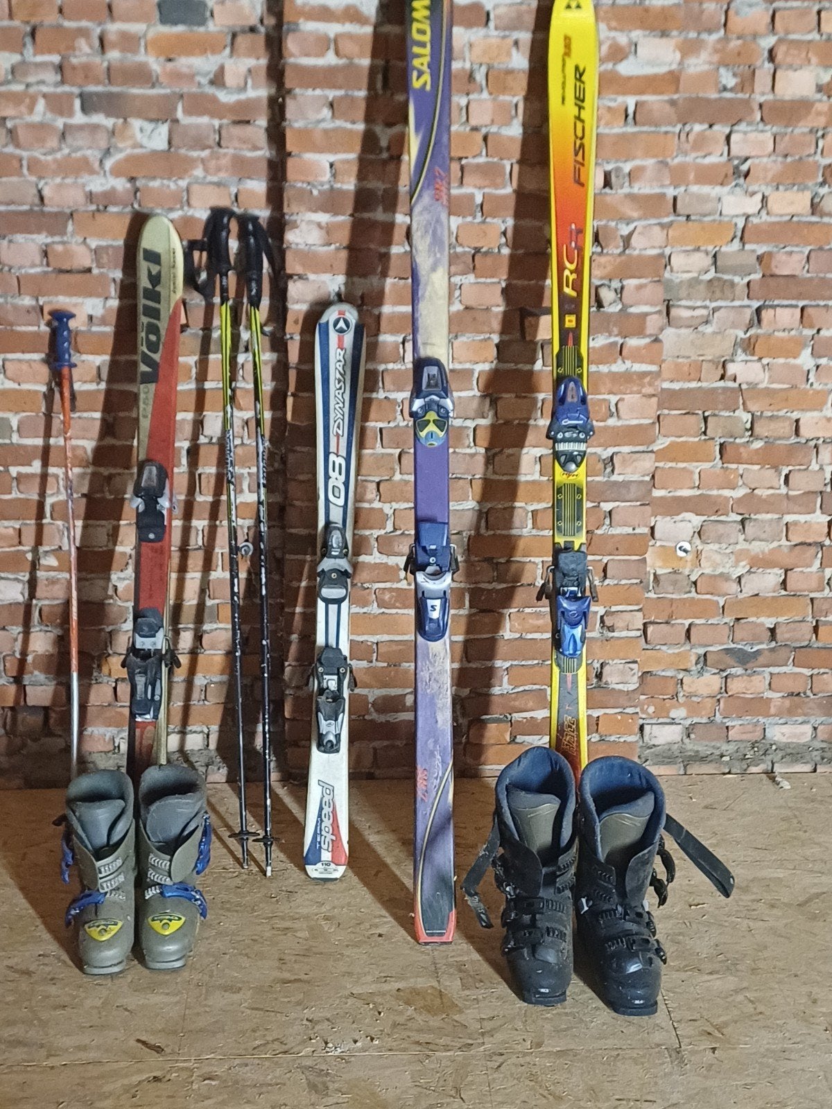 Gratis  ski materiaal, Ophalen