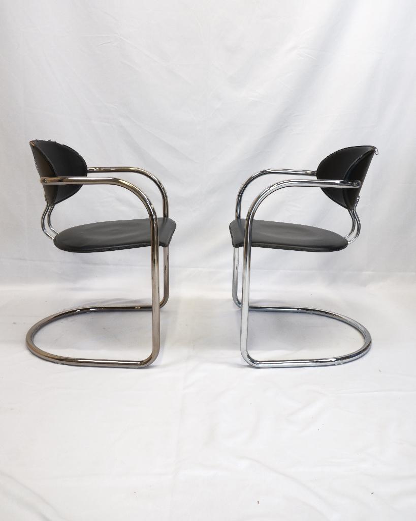 2 Effezeta-stoelen die gerepareerd moeten worden, Huis en Inrichting, Stoelen, Ophalen, Gebruikt, Twee, Zwart