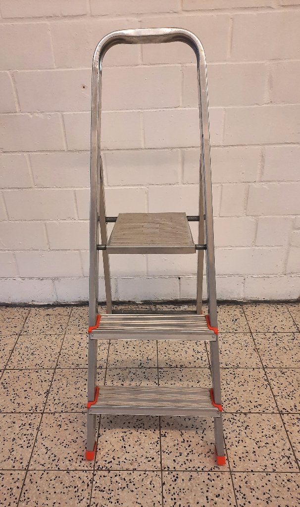 trapladder in aluminium / 3 treden, Doe-het-zelf en Bouw, Ophalen, Gebruikt, Ladder, Minder dan 2 meter