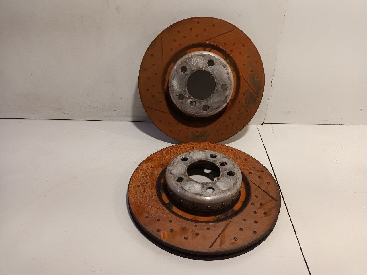 Remschijfset achter BMW M1, Onderdelen@venauto.nl, Van der Ven Autorecycling B.V., Ettenseweg 76, 4706 PB Roosendaal, The Netherlands