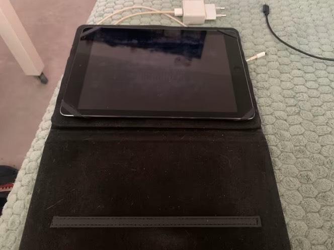 iPad Air, Computers en Software, Apple iPads, Ophalen, 13 inch of meer, Zwart, Apple iPad Air