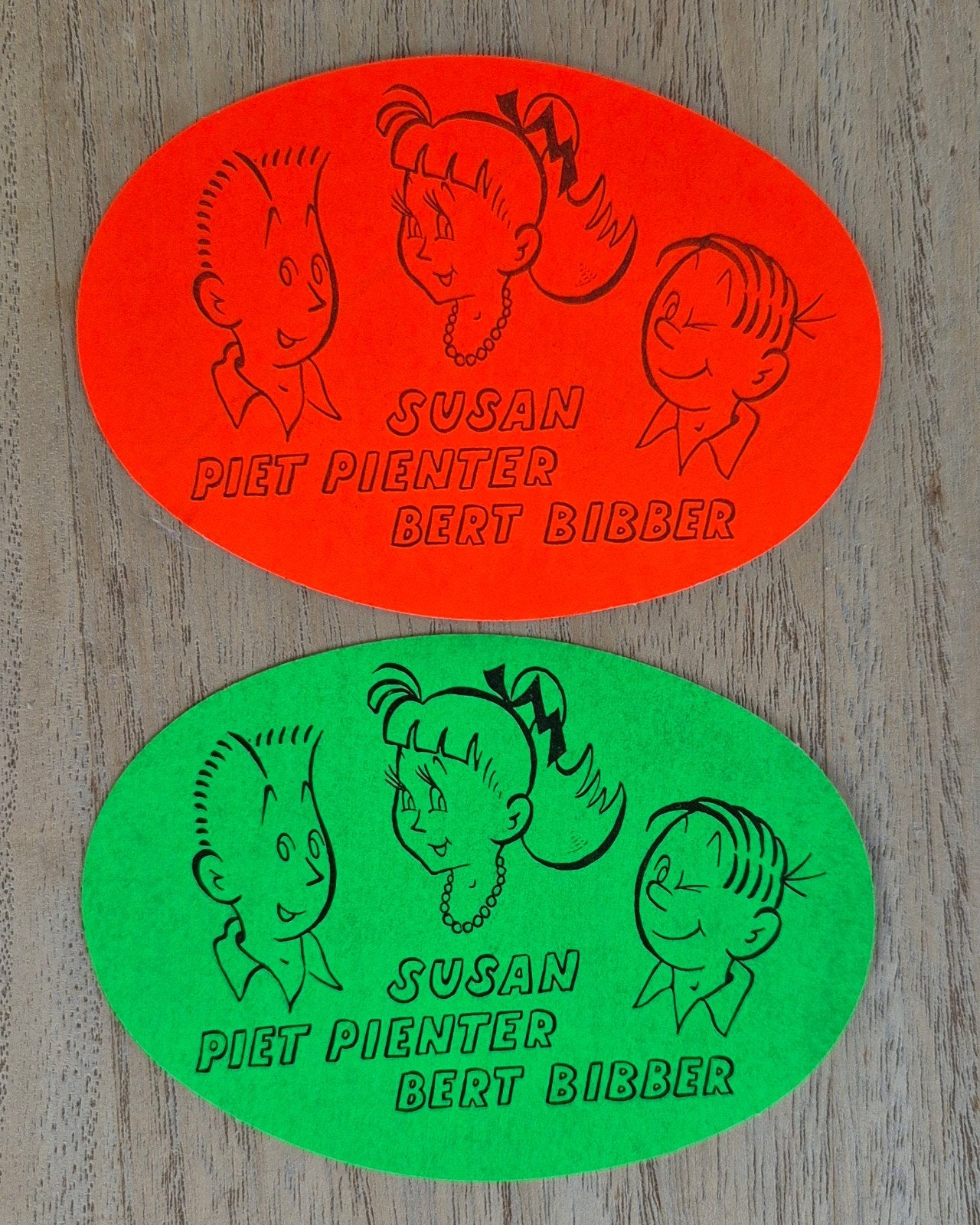 Vintage Piet Pienter en Bert Bibber Stickers – Groen & Rood, Verzamelen, Ophalen
