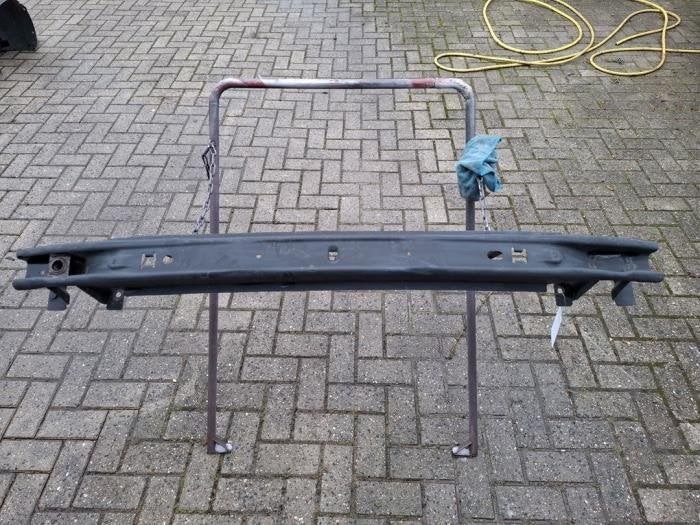 Bumperframe achter van een Volkswagen Caddy, Auto-onderdelen, Ophanging en Onderstel, Volkswagen, Gebruikt, 3 maanden garantie