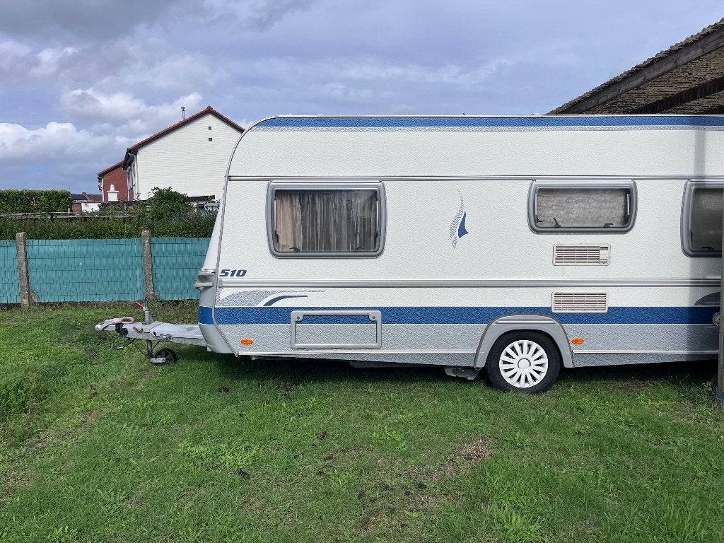 Caravan fendt platin 510, Rondzit, Vast bed, Serviceluik, Particulier