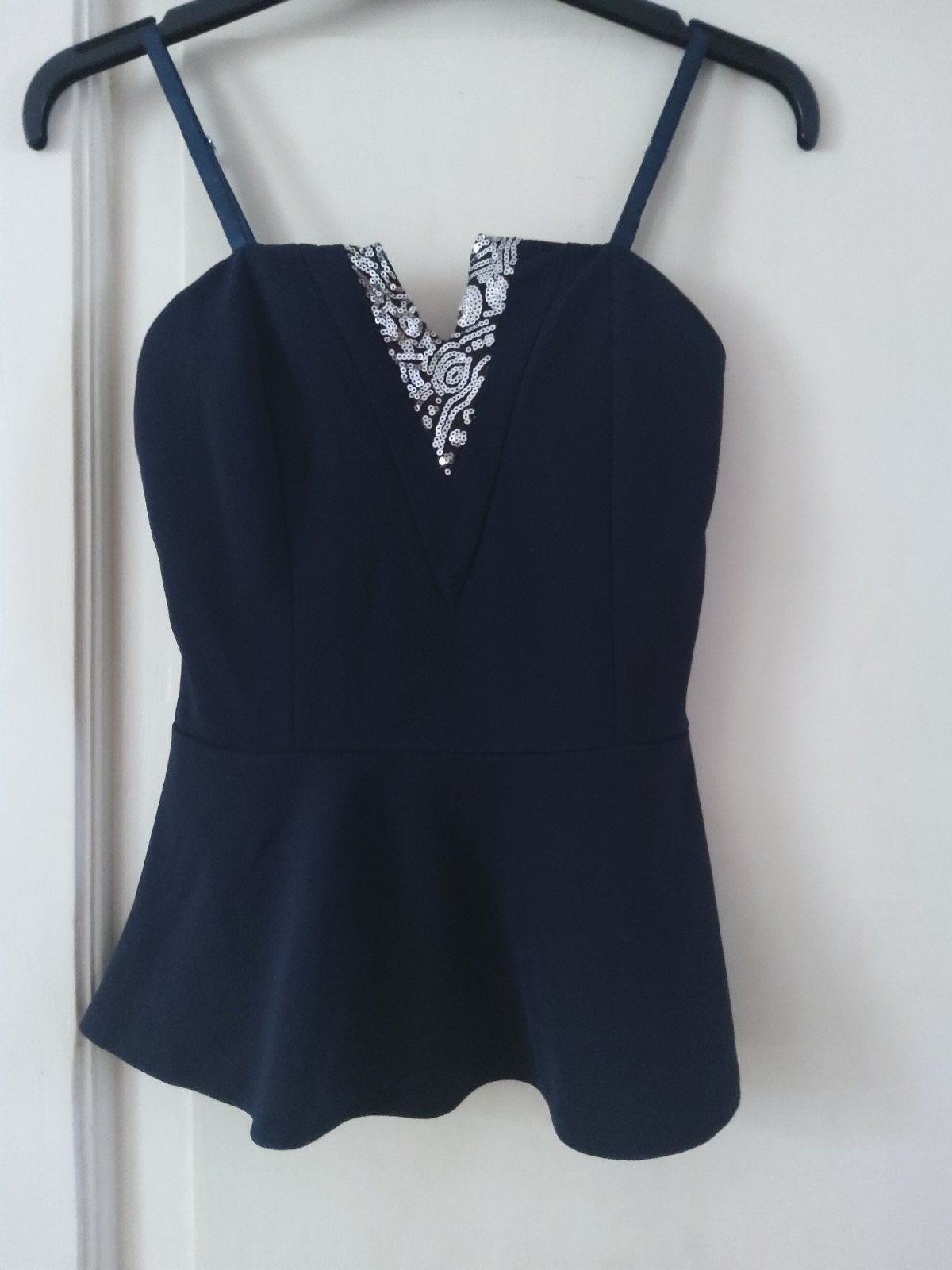 top à sequins bleu foncé, Vêtements | Femmes, Tops, Enlèvement ou Envoi, Comme neuf, Bleu, Sans manches