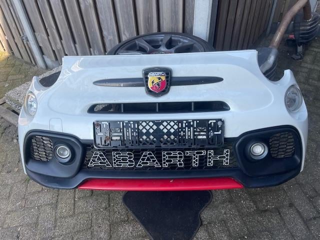 PARE-CHOCS AVANT 268A Abarth 500 / 595 / 695 (735633044), Pare-chocs, Dhr. R. de Gouw, Utilisé, Autres marques automobiles