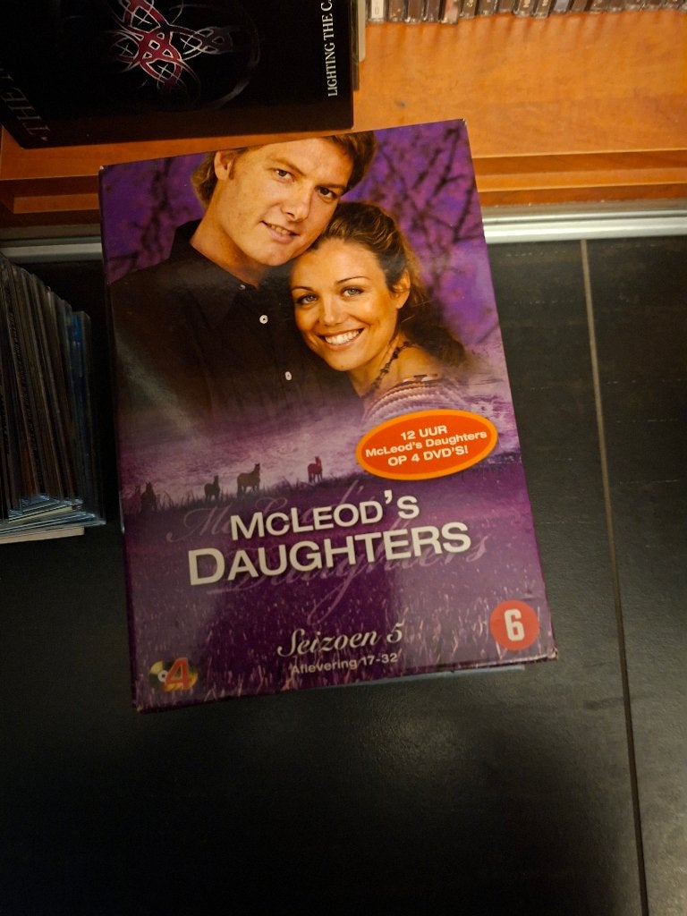 dvd - mcleod's daughters - seizoen 5 afl 17-32 - 4dvd box, Cd's en Dvd's, Engels, Drama, Ophalen of Verzenden, Zo goed als nieuw