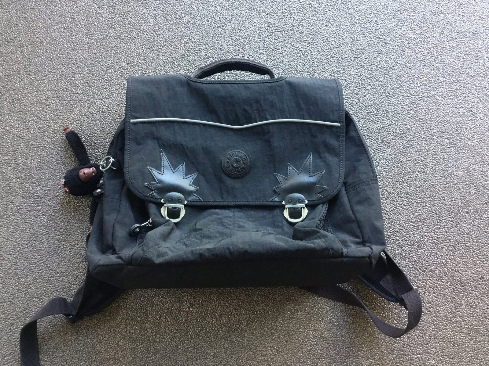 Boekentas Kipling in prima staat, Handtassen en Accessoires, Tassen | Schoudertassen, Ophalen, Zo goed als nieuw, Zwart, Kipling