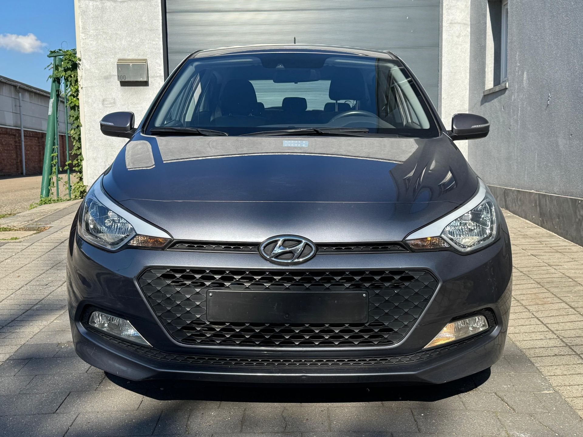 Hyundai I20 1.4i benzine automaat 2018 navigatie, Gebruikt, Euro 6, Bedrijf, 5 zetels