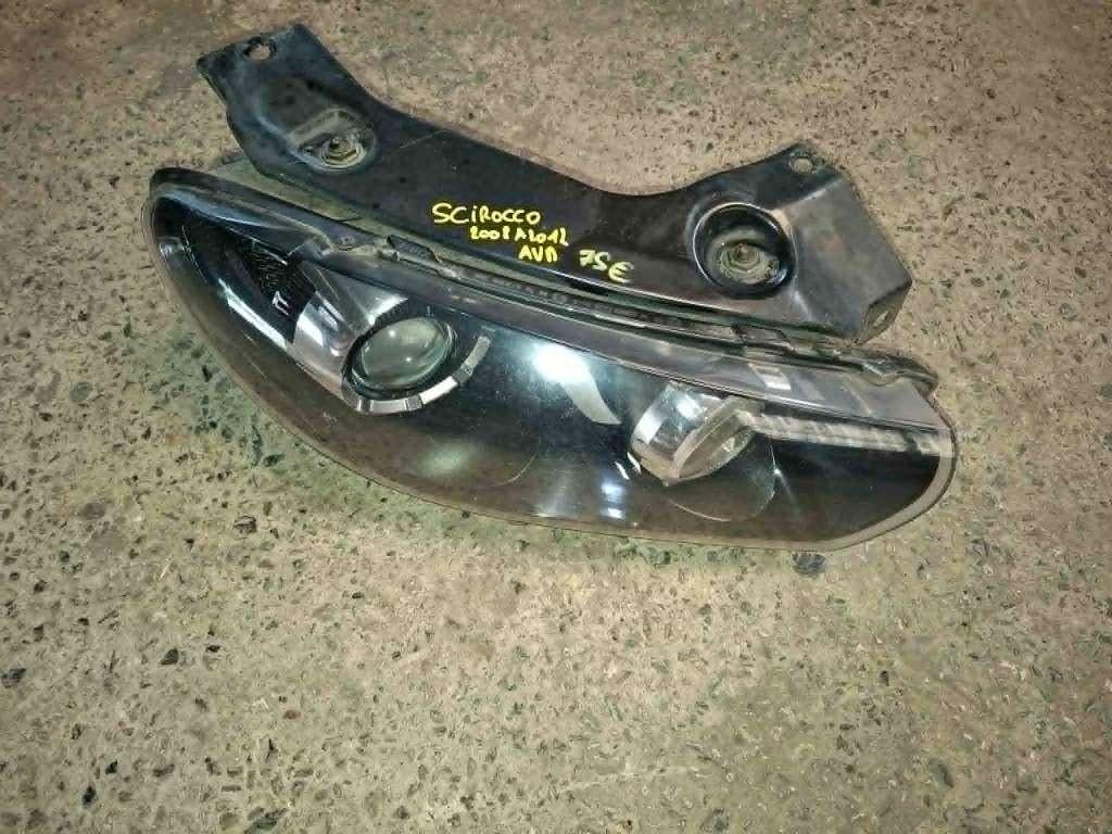 A vendre phare droit Sirocco 2008 à 2012, Autos : Pièces & Accessoires, Éclairage, Volkswagen, Utilisé, Enlèvement