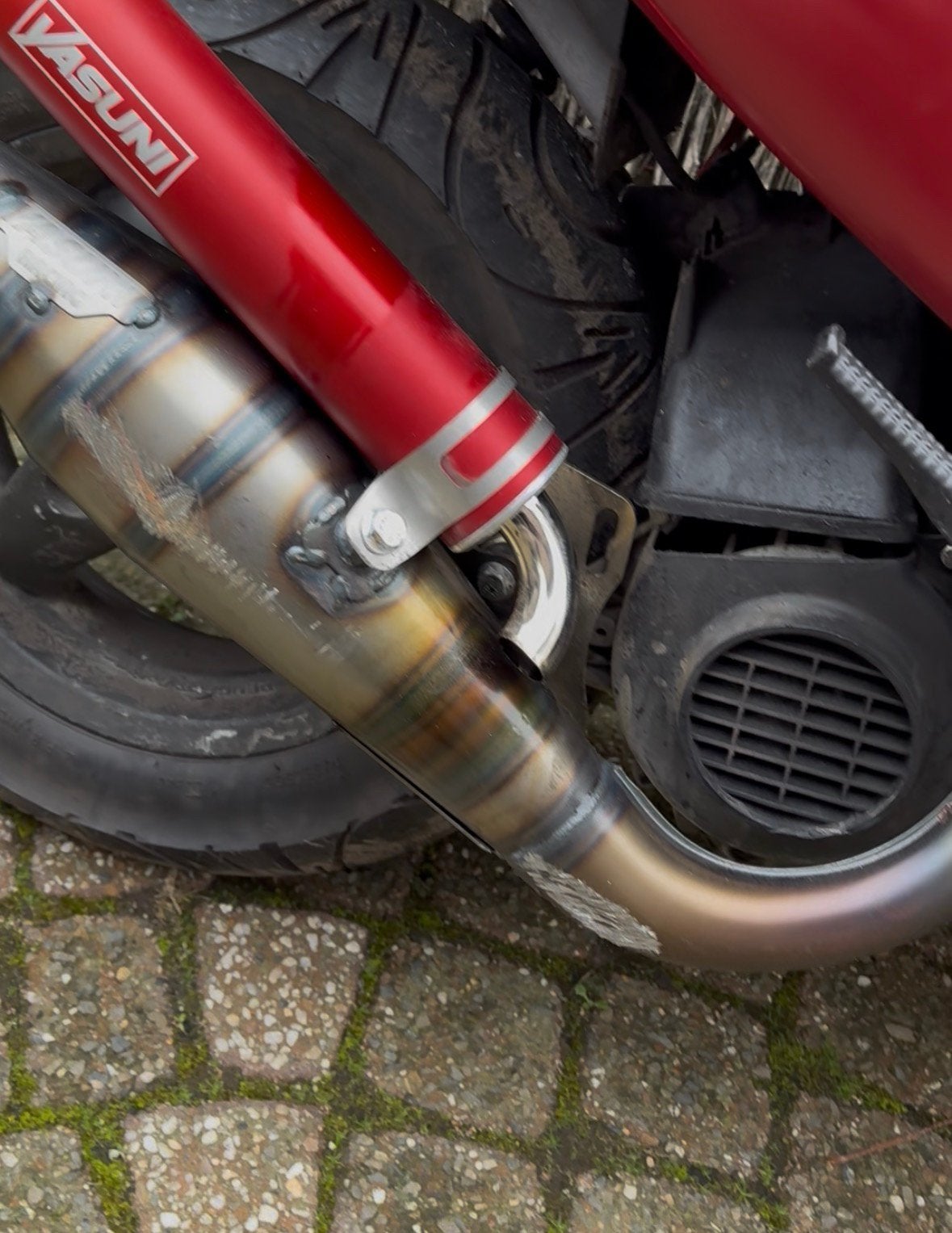 Yasuni r-pro uitlaat, Fietsen en Brommers, Ophalen, Zo goed als nieuw