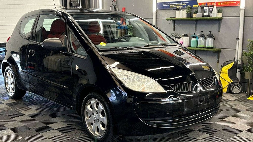 Mitsubishi Colt Colt 3DEURS BENZINE MANUEEL bj2006, 4 cilinders, 95 pk, Euro 4, Onderhoudsboekje