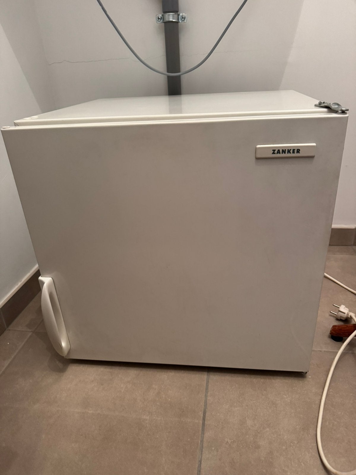 A vendre : petit congélateur Zanker — prix fixe de 40€, Electroménager, Congélateurs, Comme neuf, Enlèvement