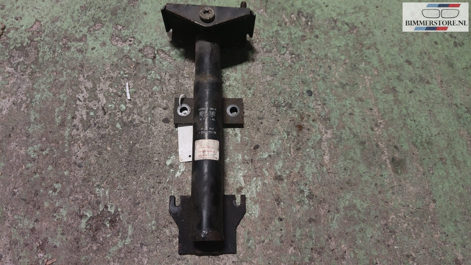 Bumpersteun voorzijde BMW 5 Serie E34 51118126601 8126601, -, Utilisé, -, Enlèvement ou Envoi