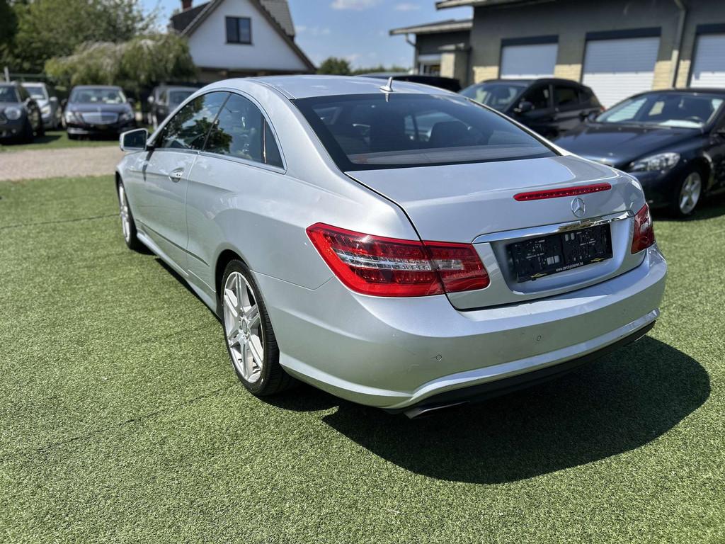 Mercedes-Benz E-Klasse E220 E 220 CDI Coupe 7G-TRONIC*AIRCO*, Autos, Mercedes-Benz, Cuir, Achat, Entreprise, Noir