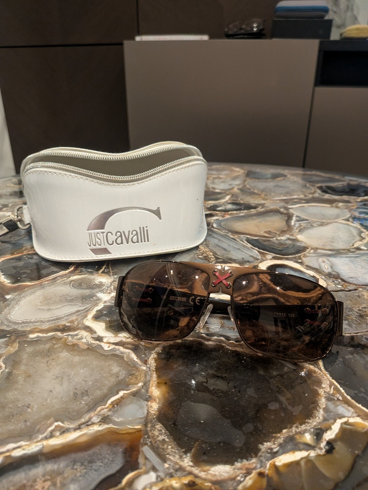 Just Cavalli JC160S zonnebril + originele hoes, Handtassen en Accessoires, Zonnebrillen en Brillen | Dames, Bril, Rood, Ophalen of Verzenden