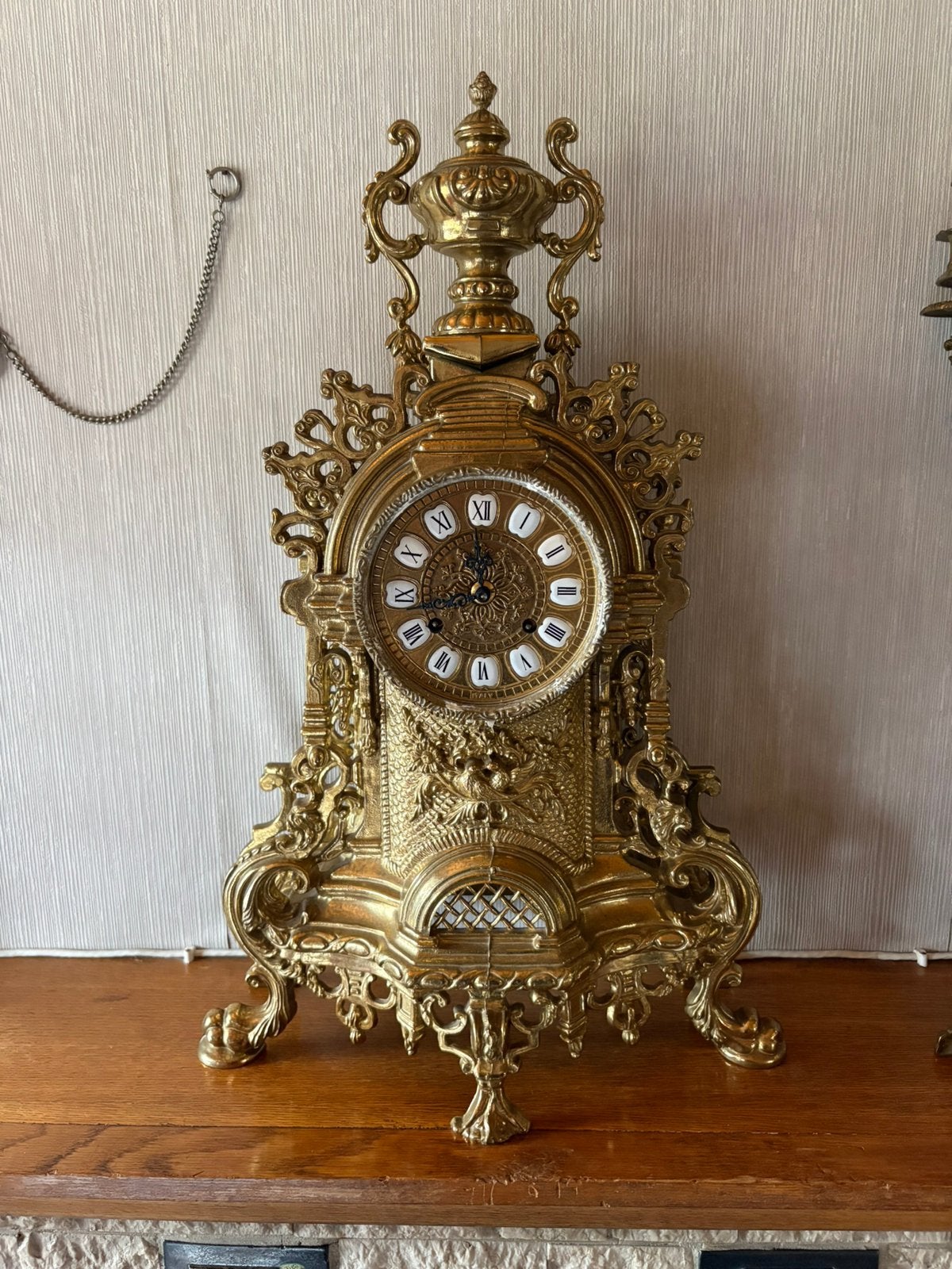 Koperen klok met 2 passenende koperen kandelaars, Antiquités & Art, Antiquités | Horloges, Enlèvement